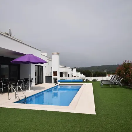 Modern With Private Swimming Pool Holiday home Famalicao
