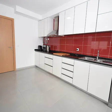 Modern With Private Swimming Pool * Famalicao